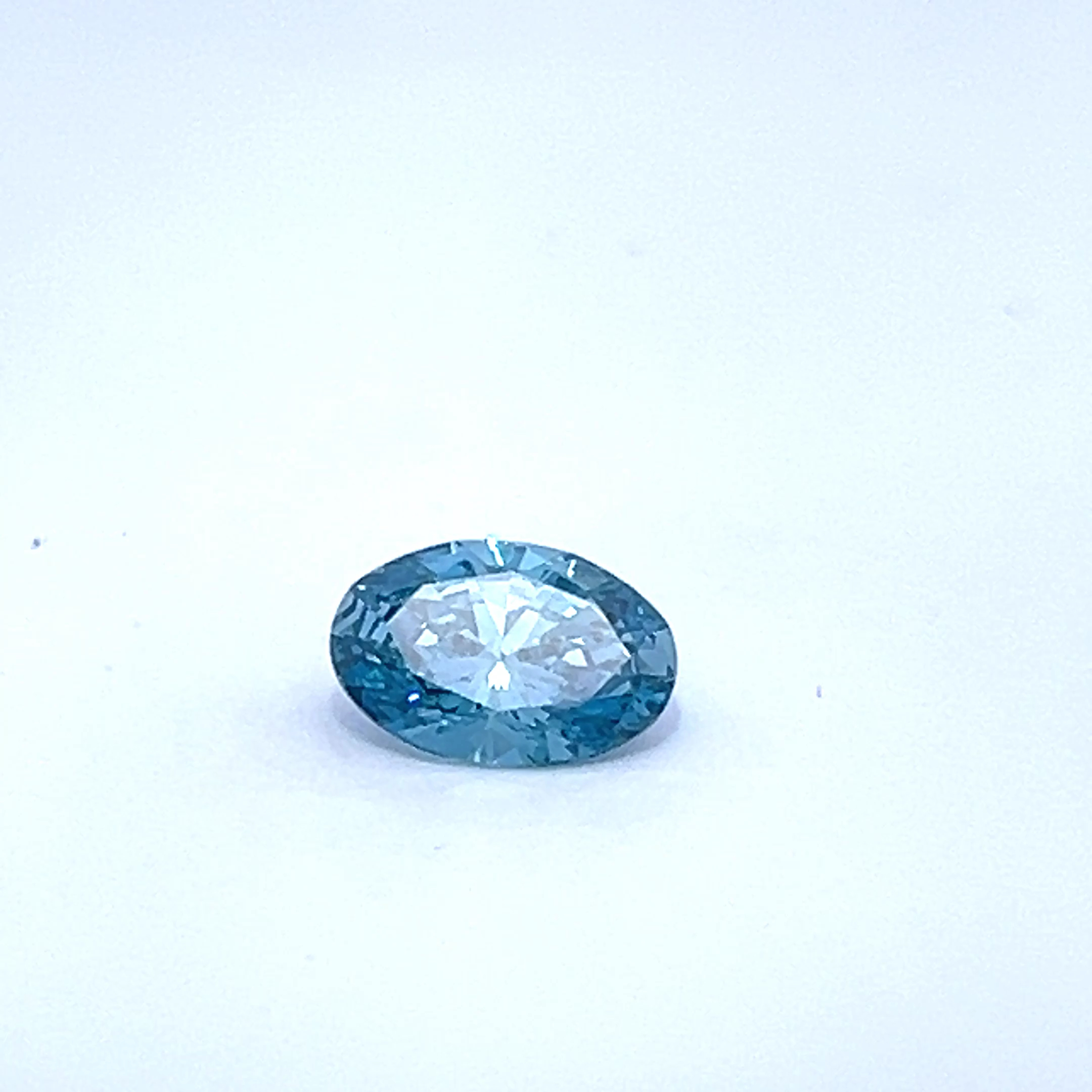 Oval 2 FANCY VIVID BLUE VS1 